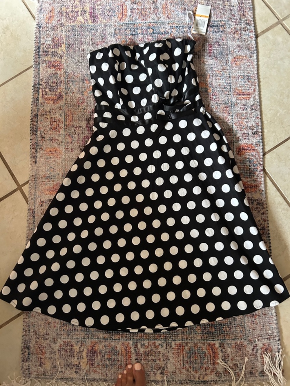 Black/White XOXO dress Size 7 juniors NWT never worn